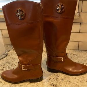 Tory Burch brown boots like new.